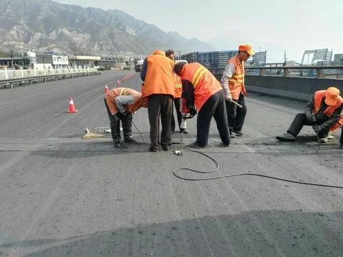 歙县道路桥梁病害治理